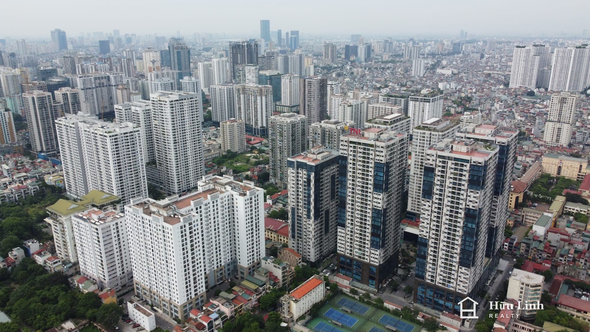 Vì sao chung cư cũ Hà Nội tăng giá nhanh hơn nhà mặt đất?